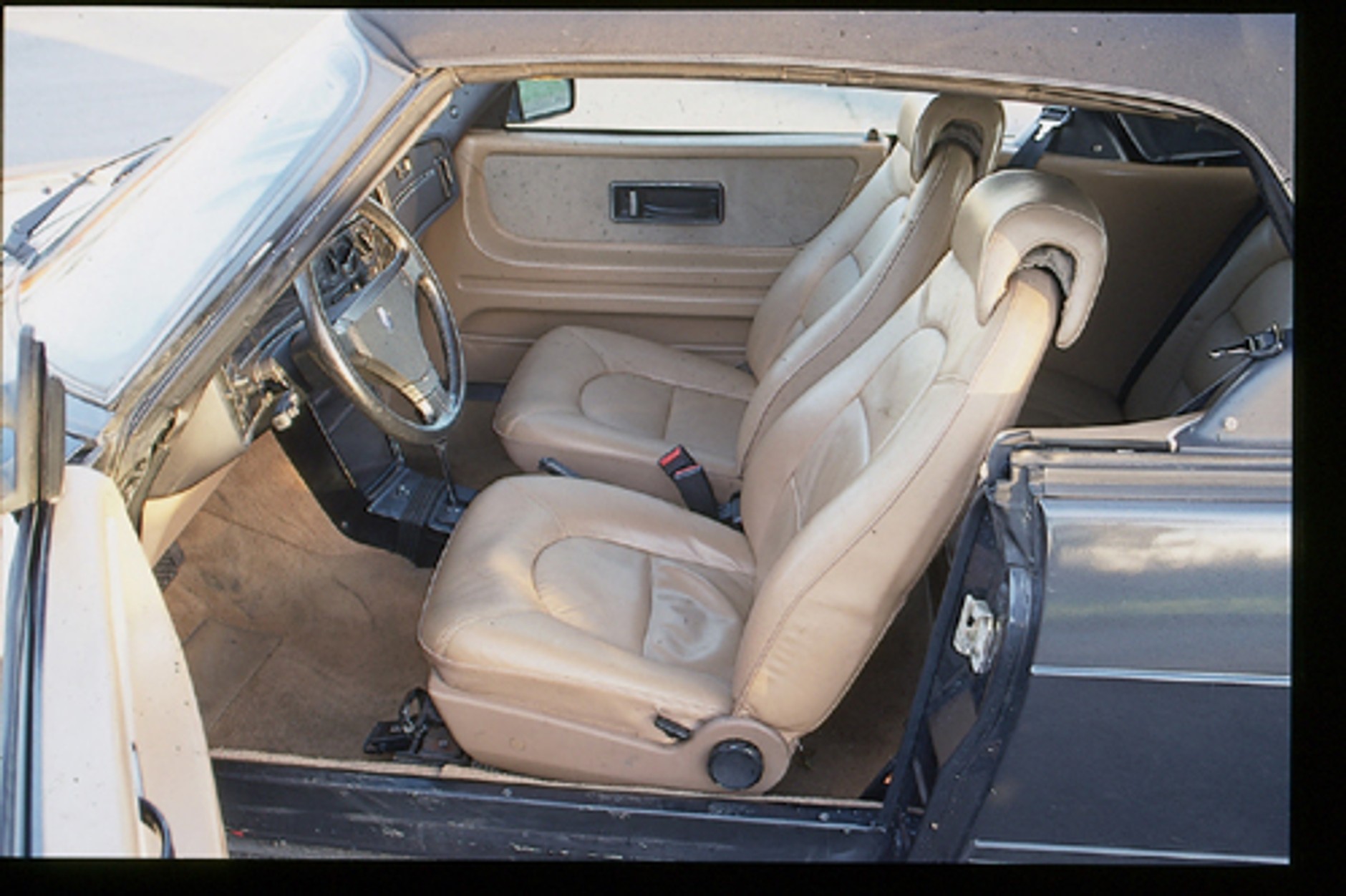 Saab 900 Cabriolet - Rzadki okaz "Krokodyla"