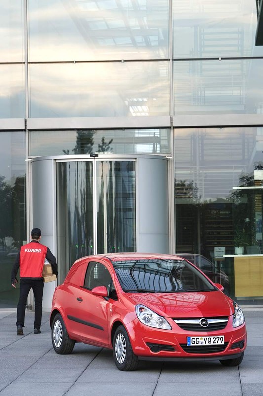 Opel: Corsavan w Brukseli!
