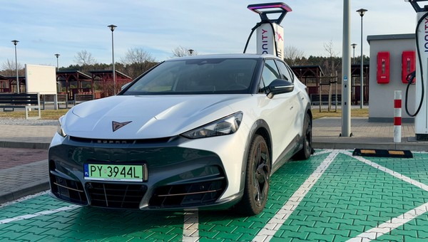 Cupra Tavascan VZ