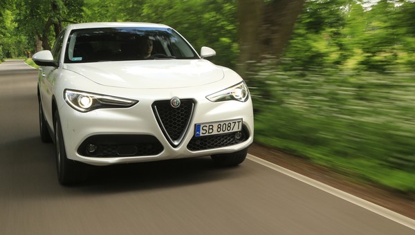 Alfa Romeo Stelvio 2.2 TD AWD Q4 - SUV na ostro | TEST