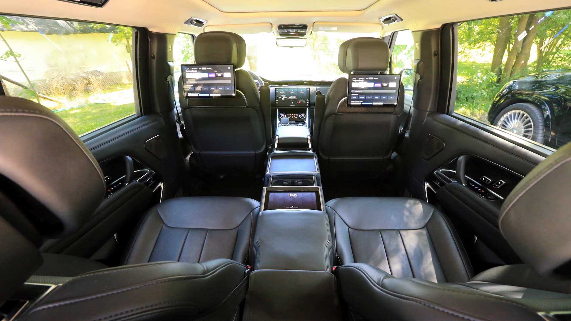 Range Rover LWB P530 First Edition (2022 r., 5. generacja)