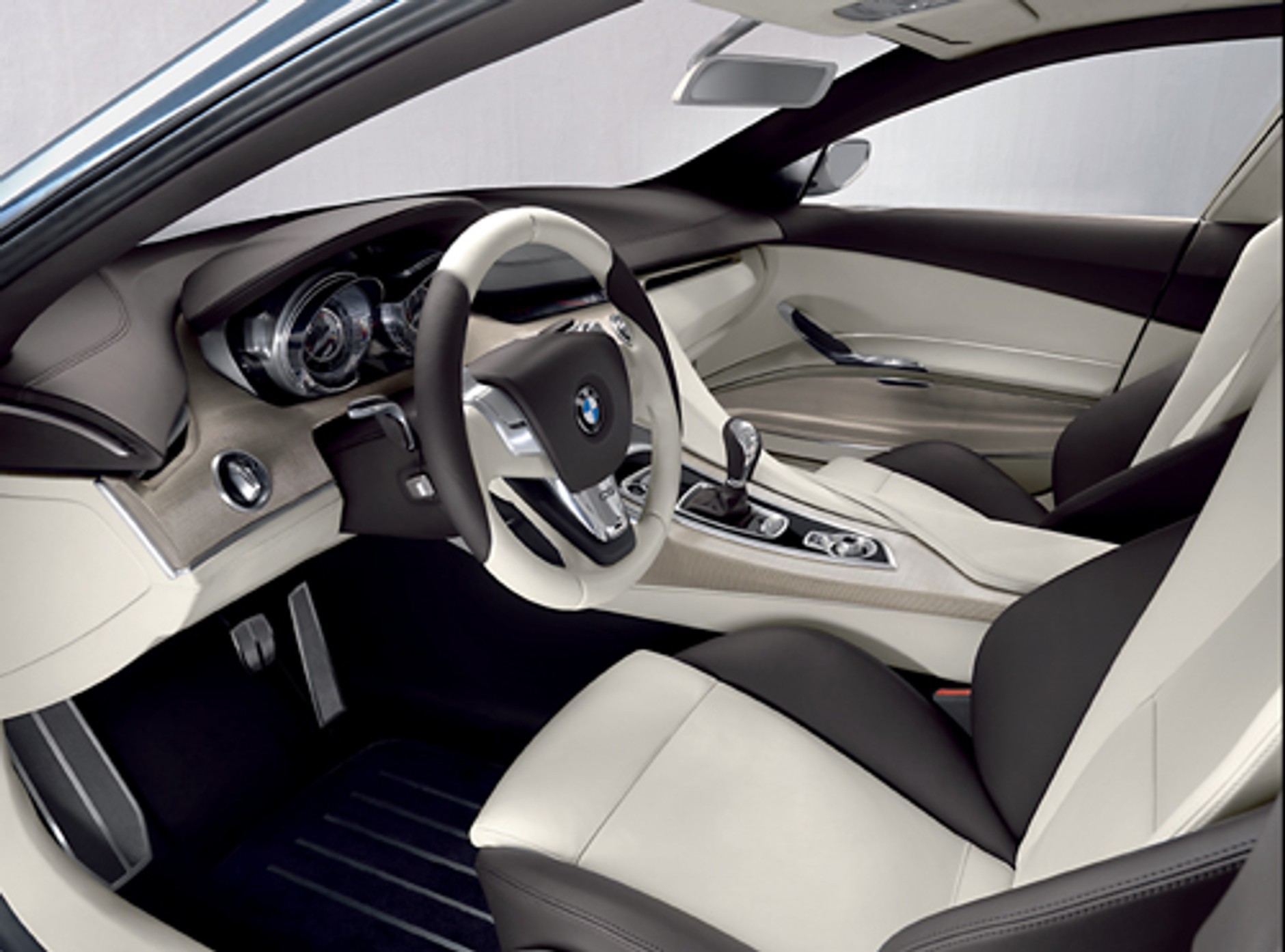 BMW CS - CLS może się bać