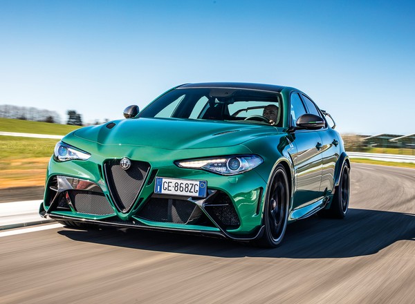 Alfa Romeo Giulia GTAm – "Alfa Piccante"