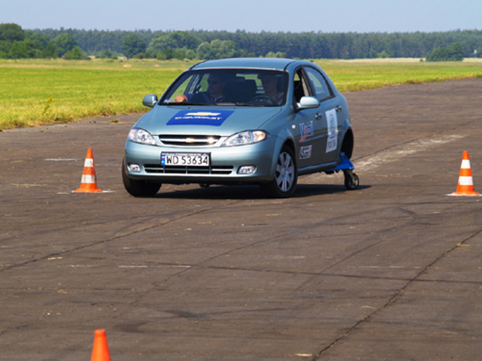 Meta w Bednarach, Lacetti w Warszawie