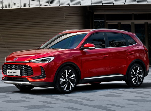 MG podało ceny nowego ZS-a w Polsce. To najtańszy hybrydowy SUV