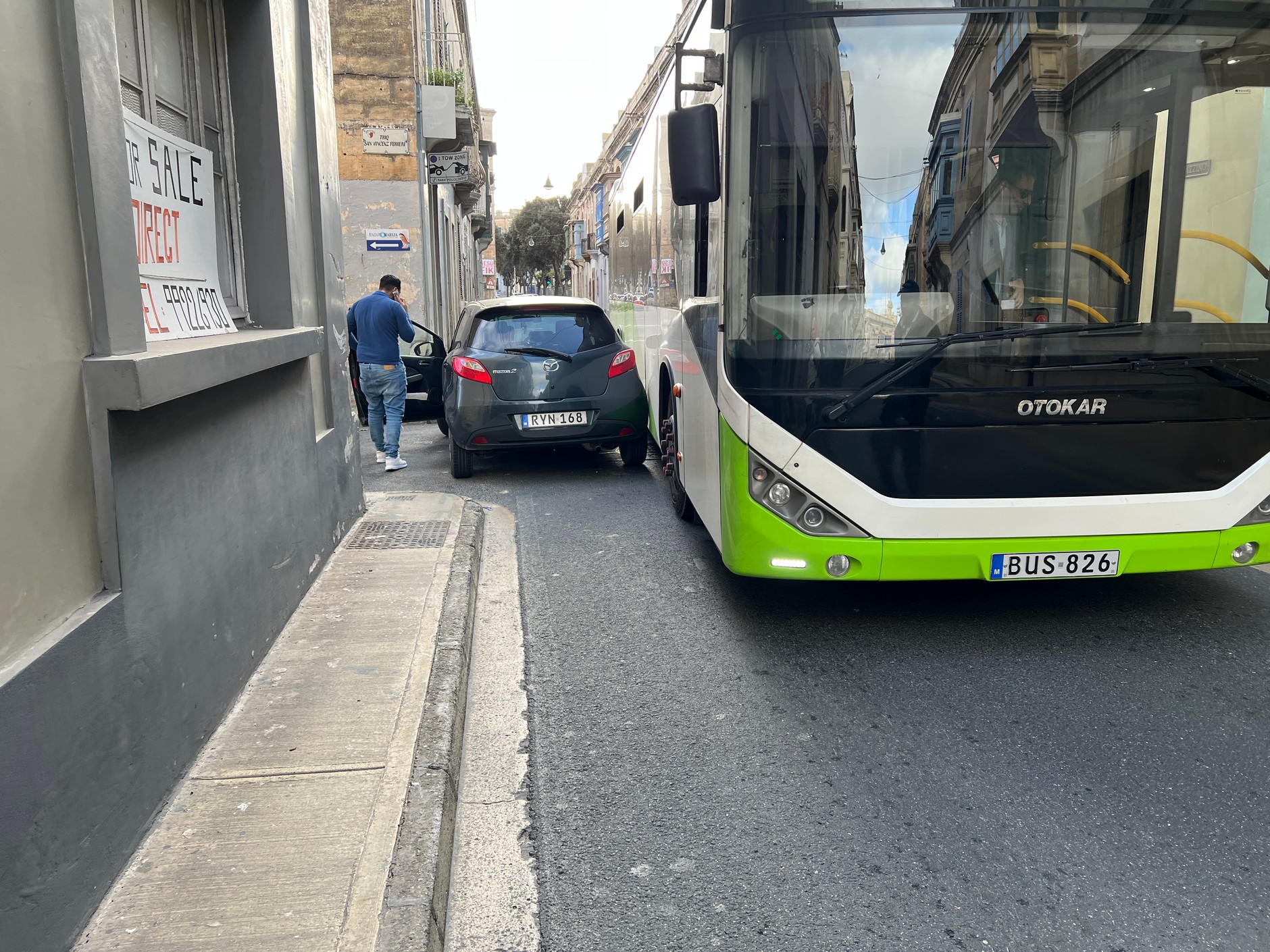 Do wielu zdarzeń drogowych na Malcie doprowadzają nawet zawodowi kierowcy