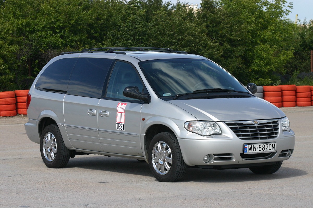 Chrysler Voyager IV (2000-07); od 7000 zł