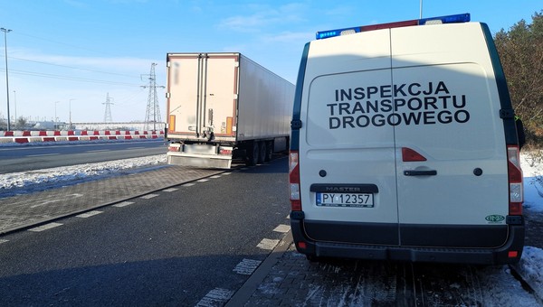 Kierowca ciężarówki niepotrzebnie skorzystał z pomocy. ITD go nakryła