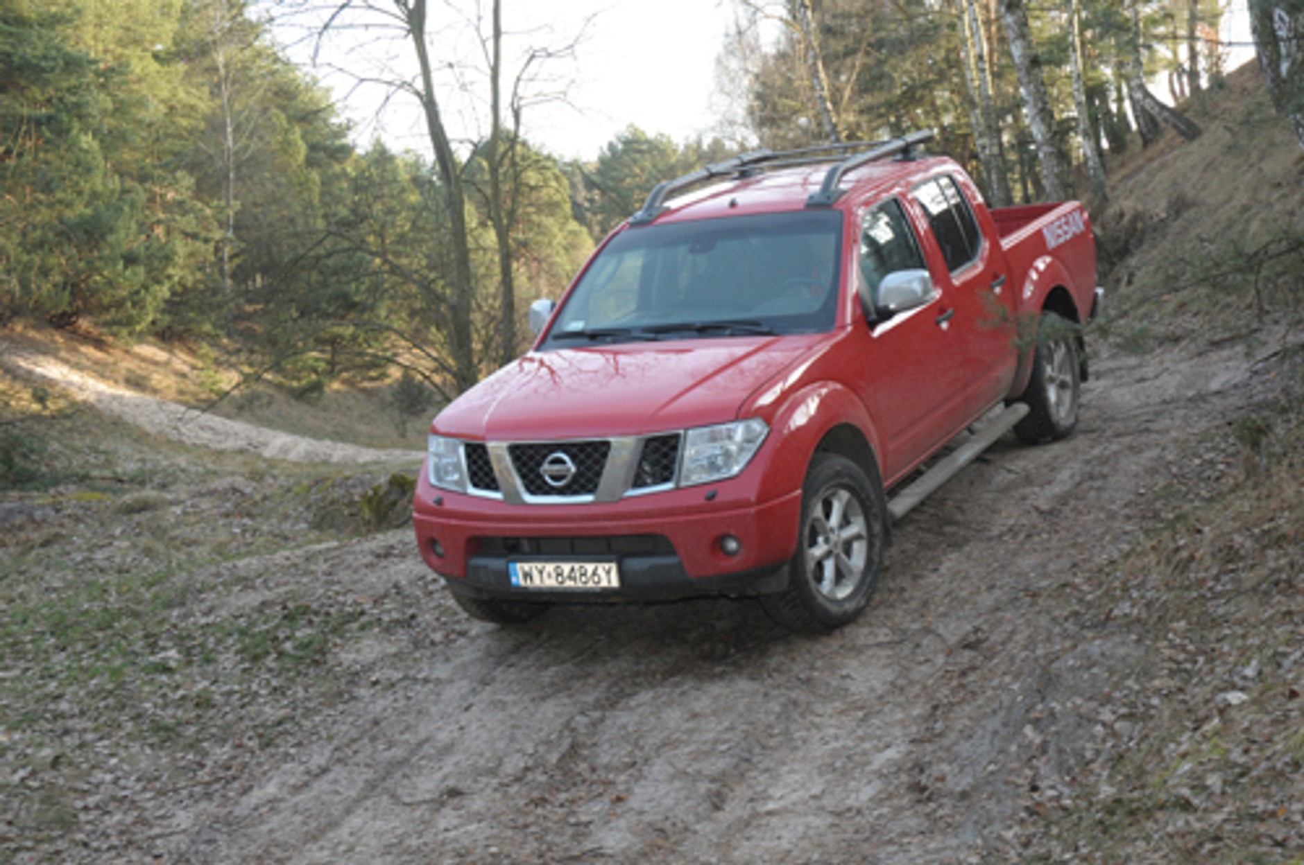 Nissan Navara 2.5d LE - Pikap wielozadaniowy