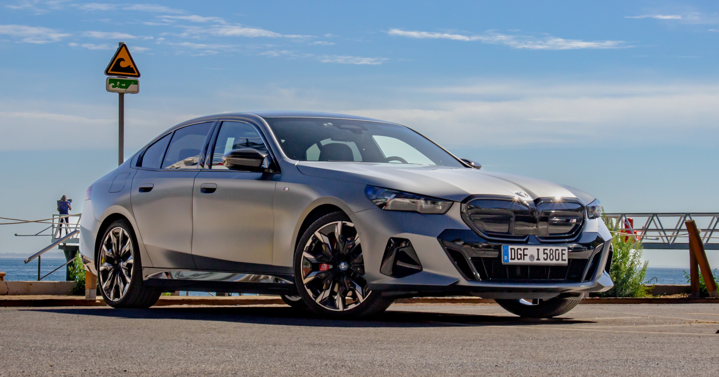 BMW i5