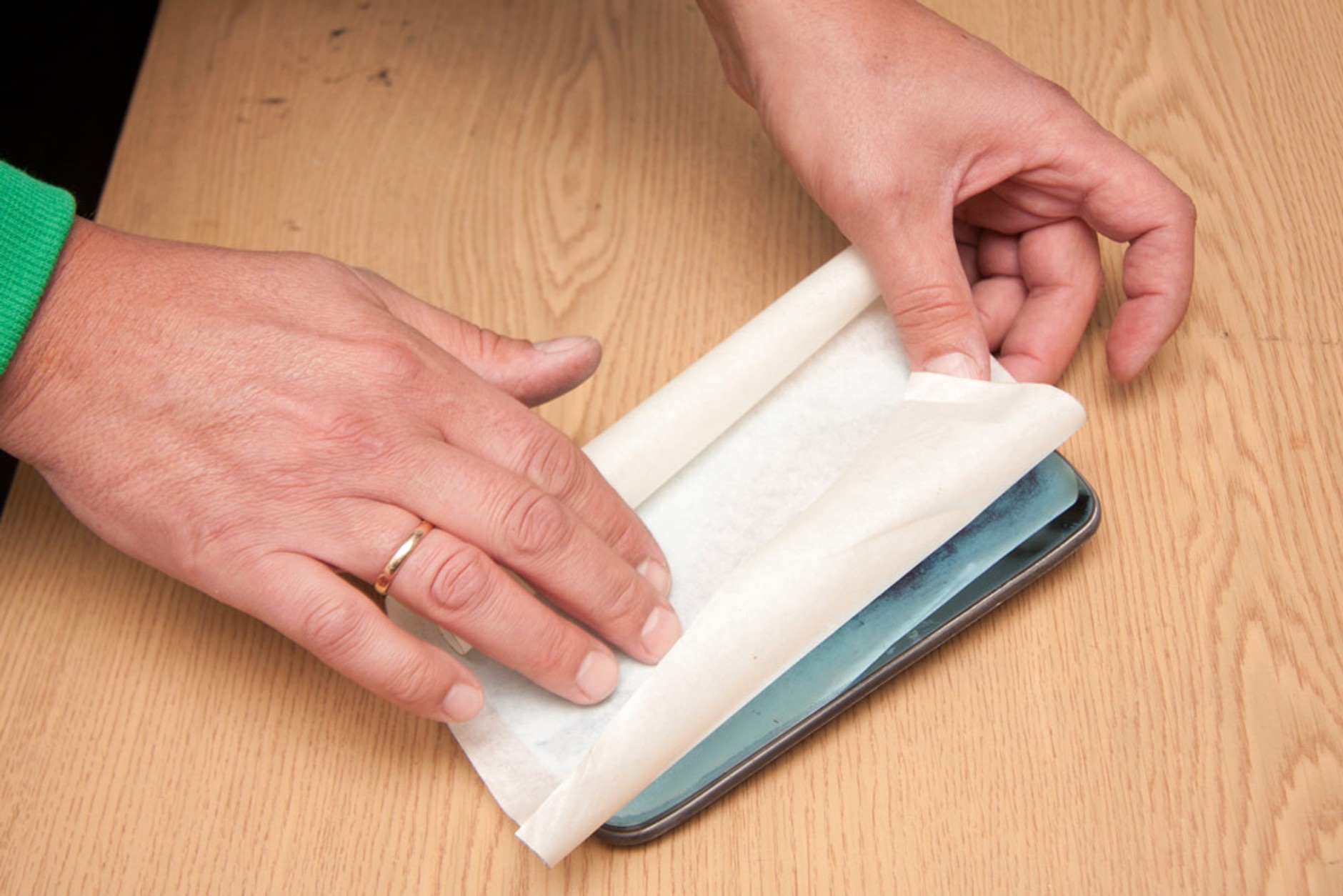 Uszkodzone lusterko: Lepiej naprawiać niż wymieniać