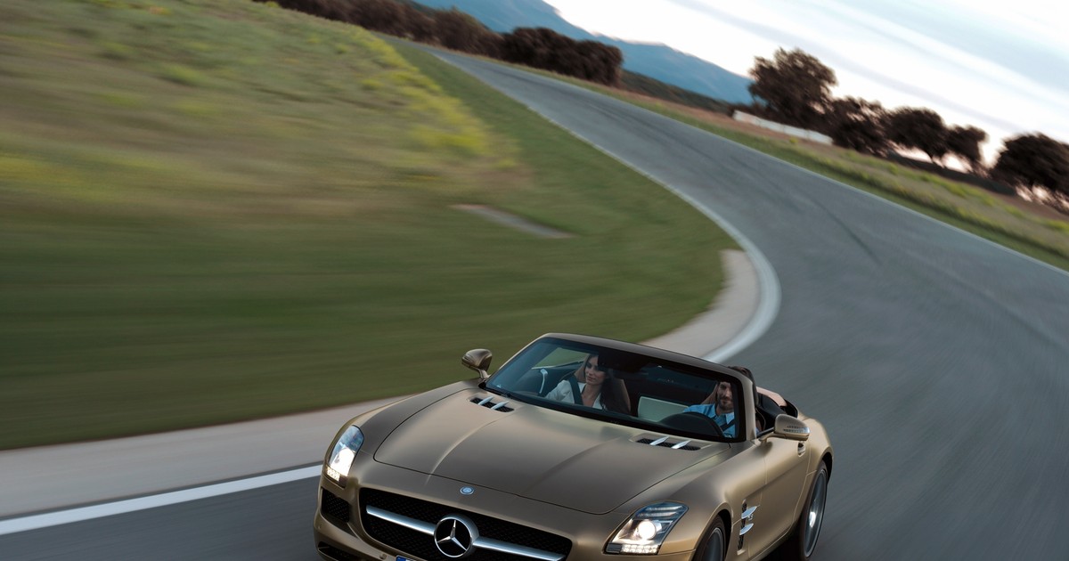 Mercedes SLS AMG Roadster 