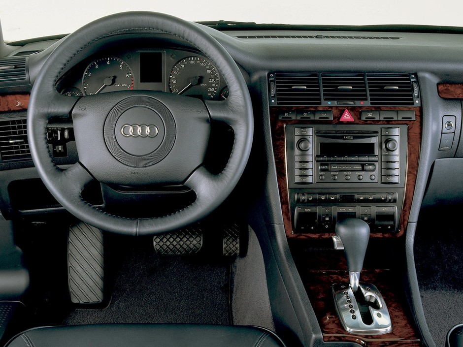 Audi A8 D2 (1994-2002)