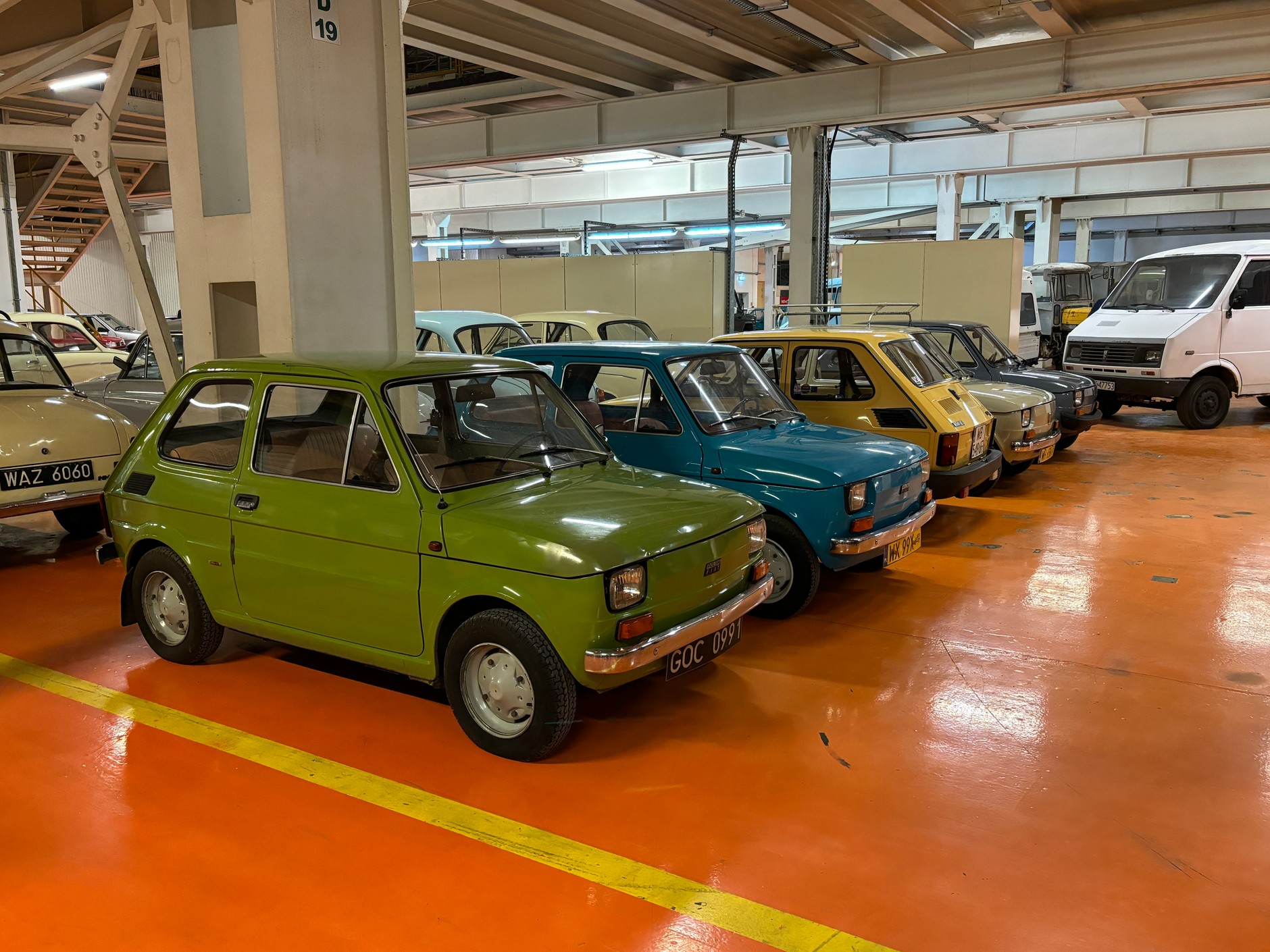 Wystawa w dawnej fabryce FSO