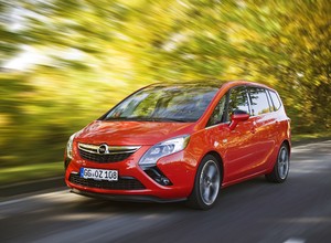 Opel Zafira 2.0 BiTurbo CDTI: najszybszy van dla dużej rodziny