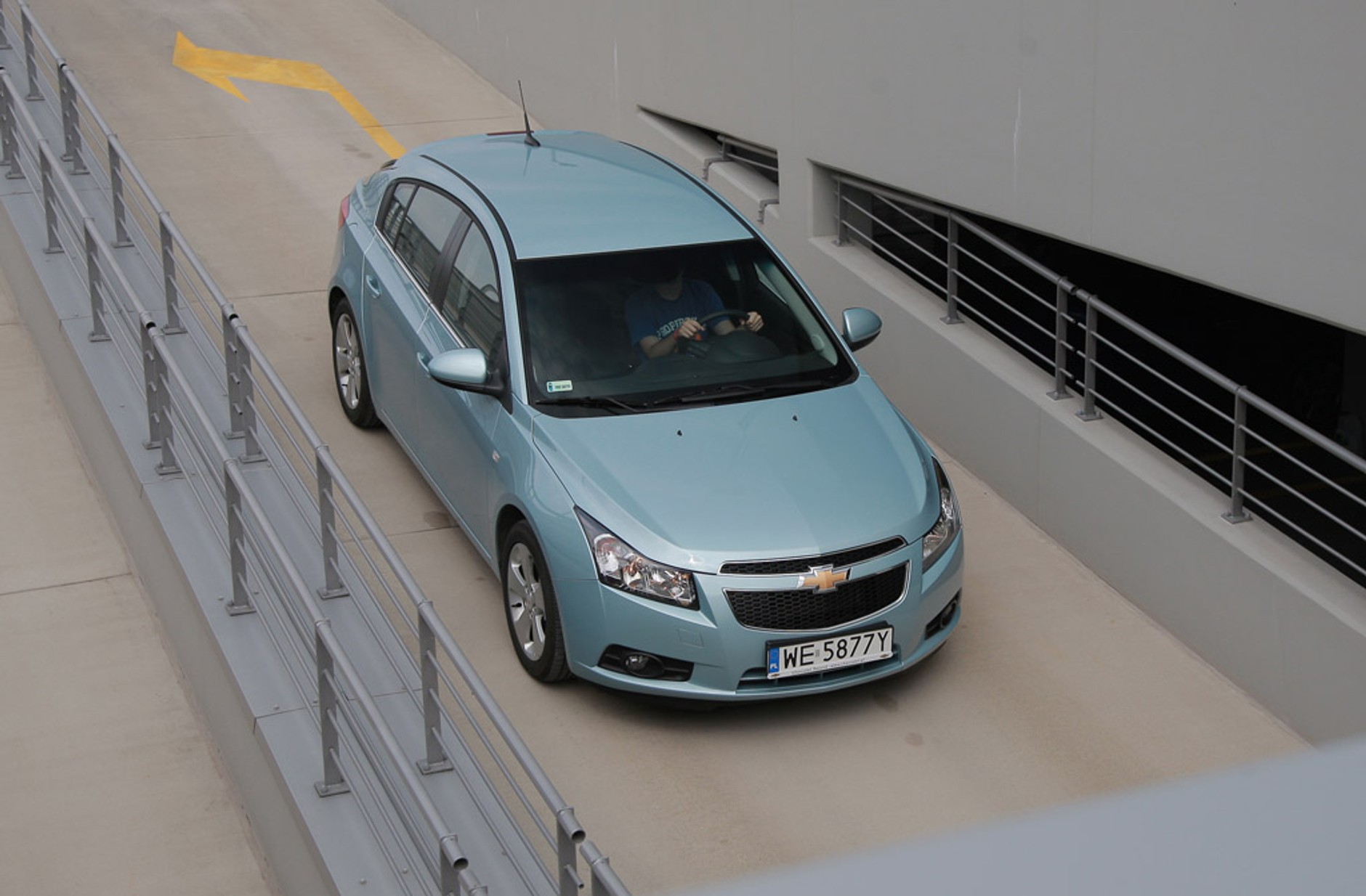 Cruze hatchback: czy Chevrolet pokona Volkswagena Golfa