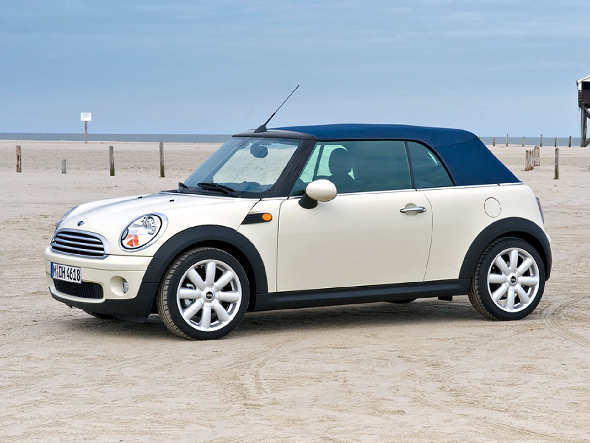 Detroit 2009: premiera światowa Mini Cabrio