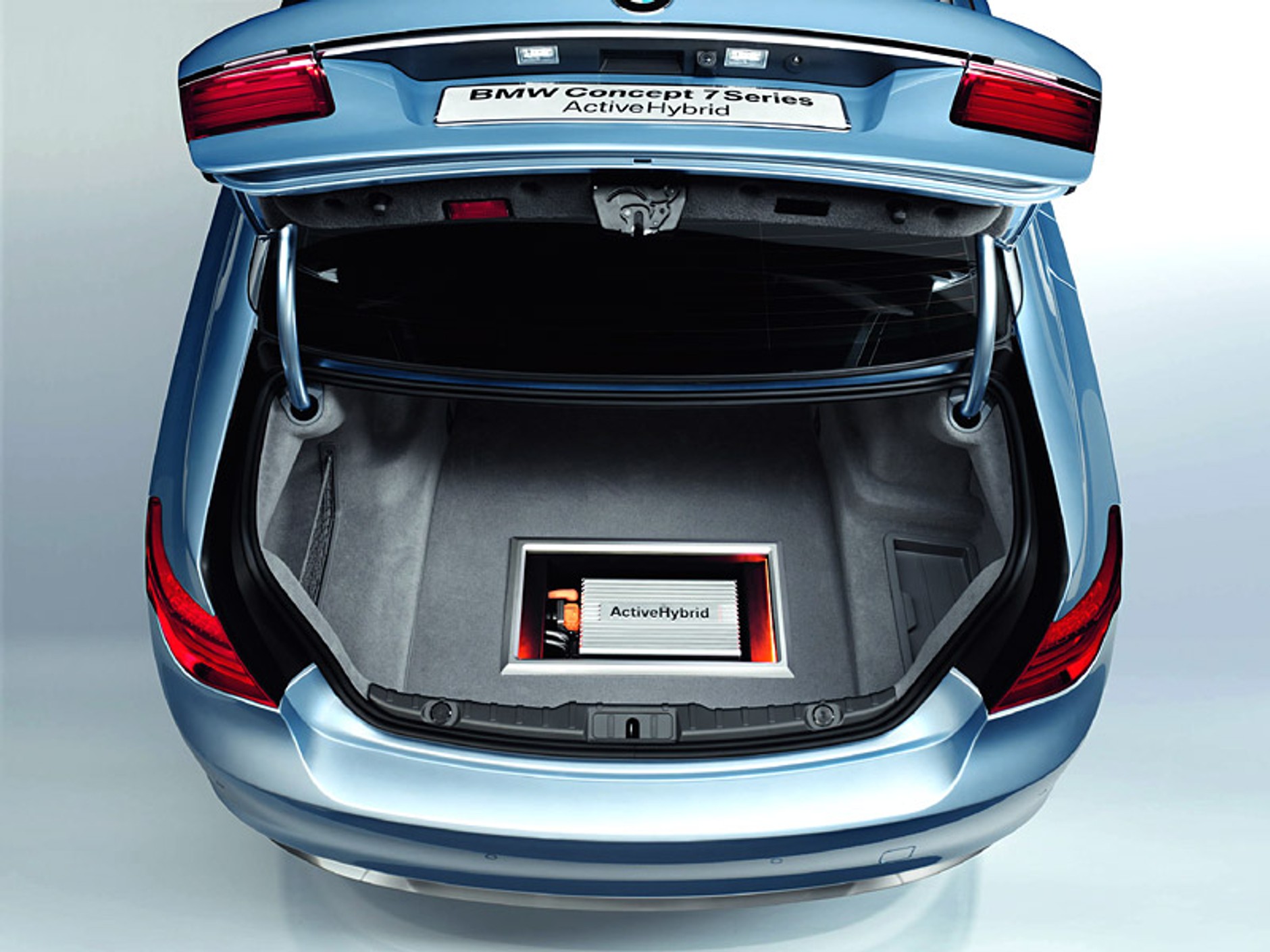 Paryż 2008: BMW 7 ActiveHybrid Concept: monachijska odpowiedź na LS 600h