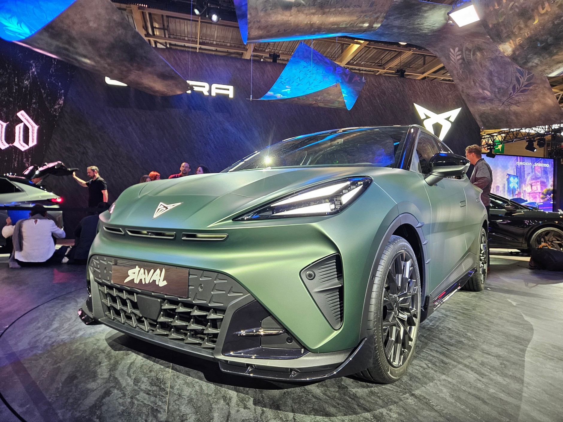 Cupra Raval VZ CUSTOM by ABT na targach w Paryżu