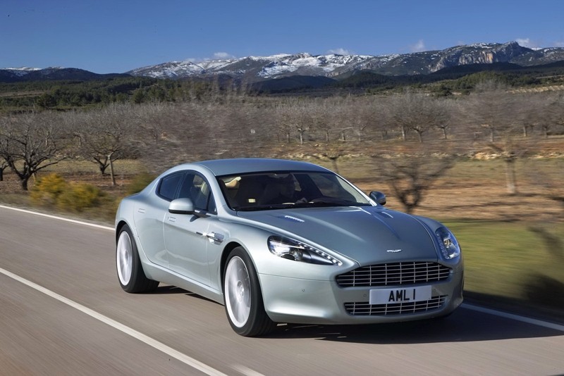 Aston Martin Rapide – z pięknem trzeba obcować