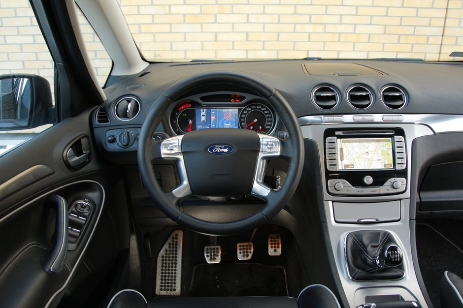 Ford S-Max 2.0 TDCi: wygląda ciekawie nie tylko z zewnątrz.
