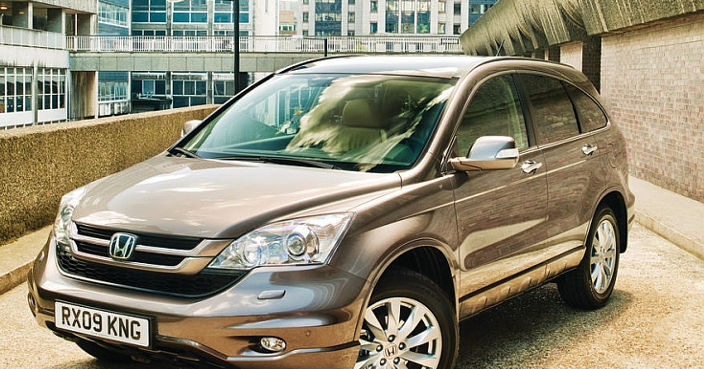 Honda CR-V 2010 - nowy wygląd i automat w dieslu