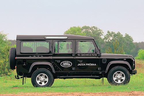 Land Rover Defender 110 - Mocny nie tylko w gębie