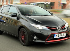 Test Toyoty Auris 1.6 Red - Dla fanów tuningu