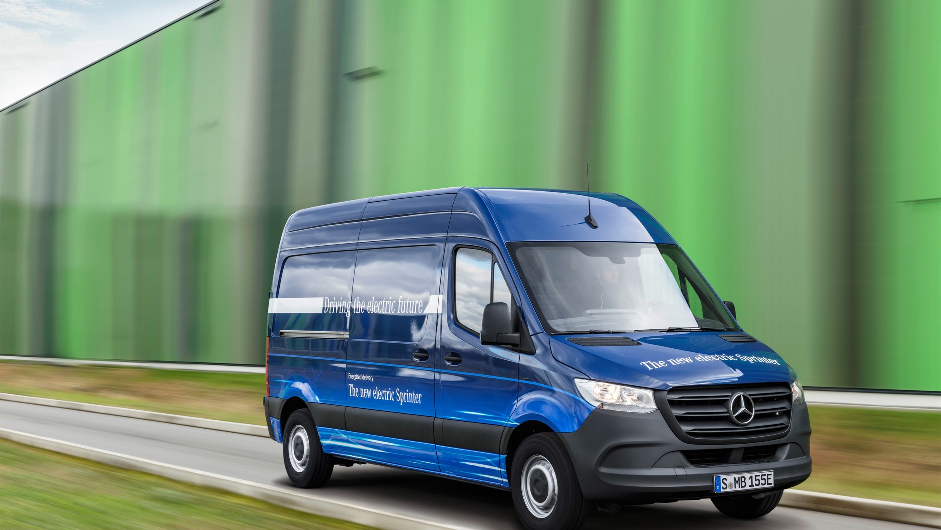 Mercedes Sprinter - będzie elektryczna wersja eSprinter. Zasięg do 200 km