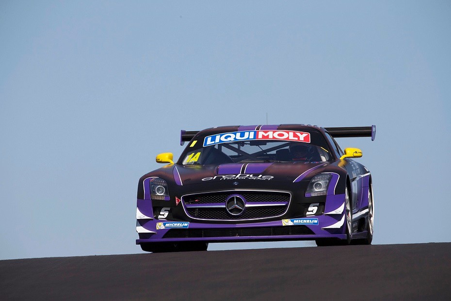 Mercedes SLA AMG