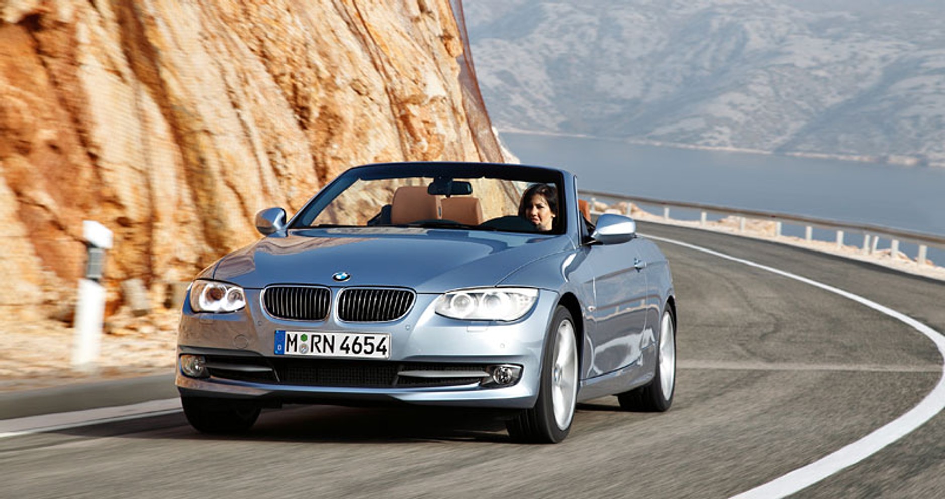 BMW: odnowiona Seria 3 w wersji coupe i cabrio