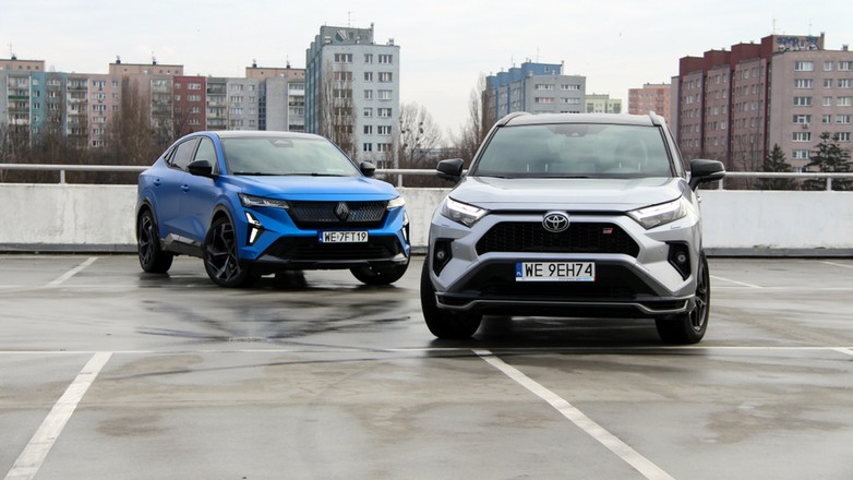 Renault Rafale E-Tech 300 kontra Toyota RAV4 Plug-In Hybrid