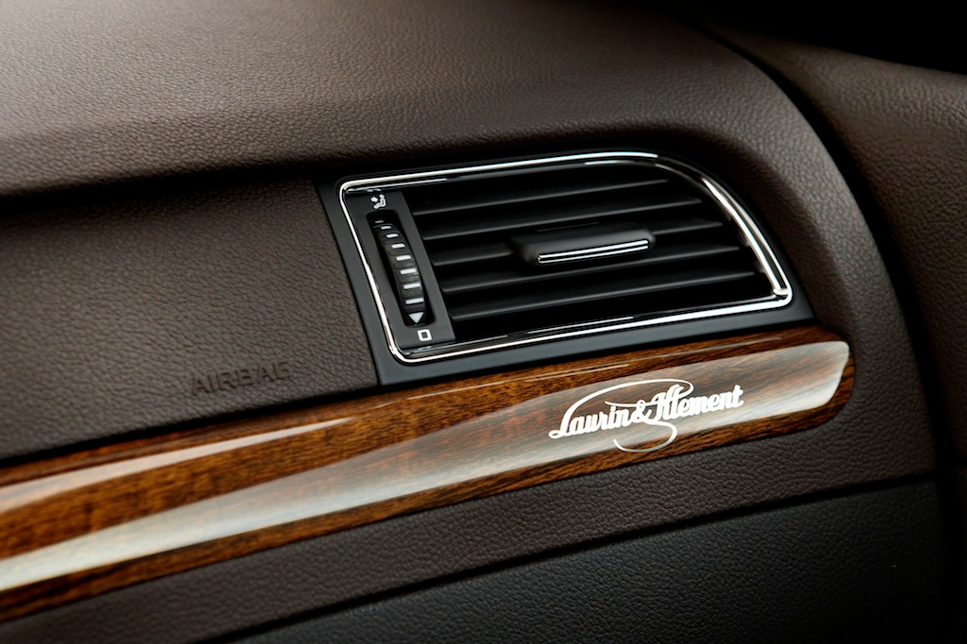 Skoda Superb Laurin&amp;Klement: luksus z Czech