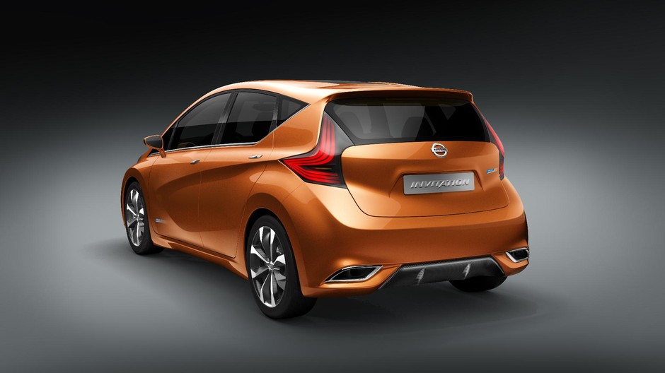 Nissan Invitation: zaproszenie do segmentu B