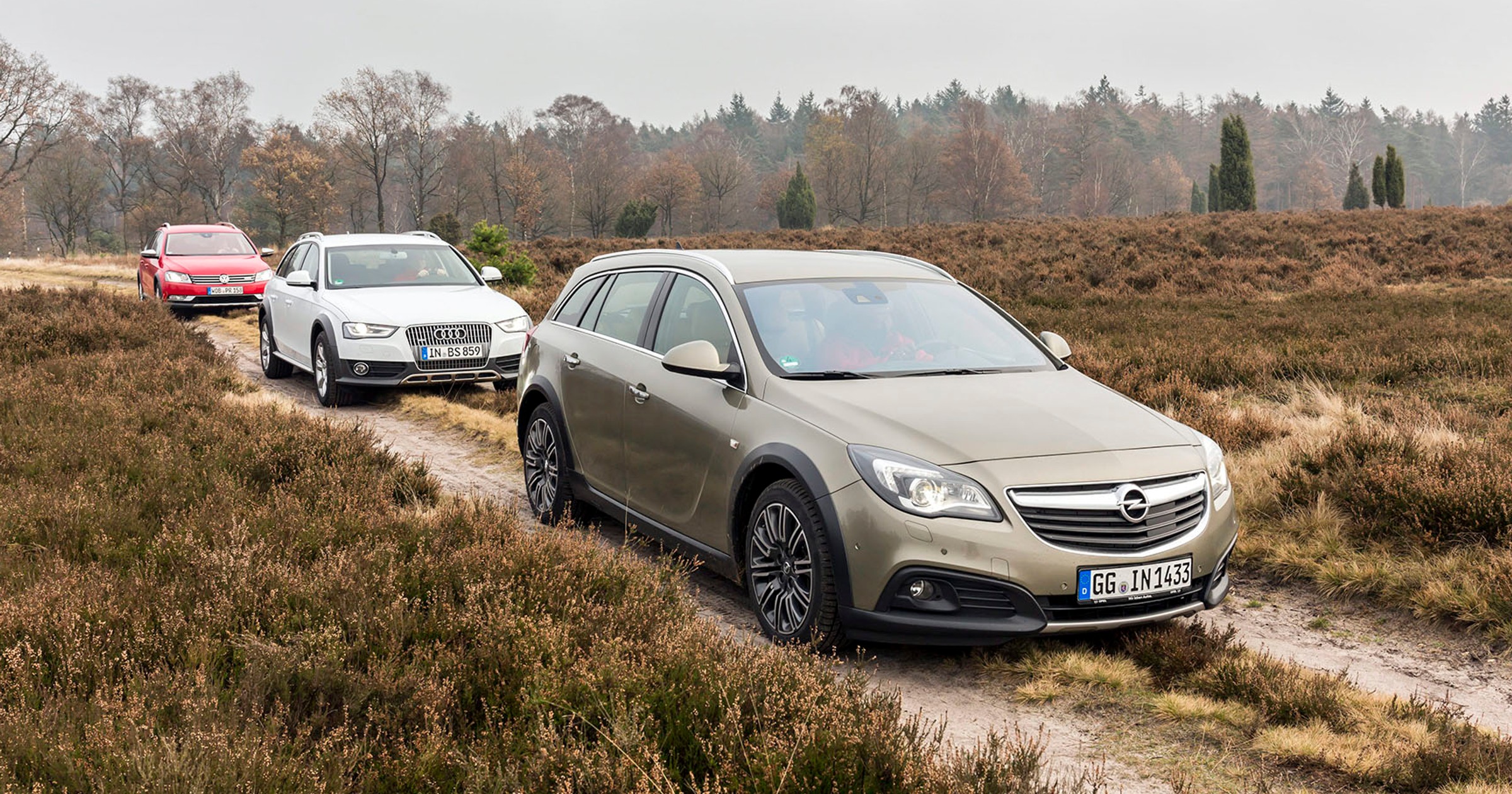 Używane kombi idealne na złe drogi - Passat Alltrack kontra A4 Allroad i Insignia Country Tourer
