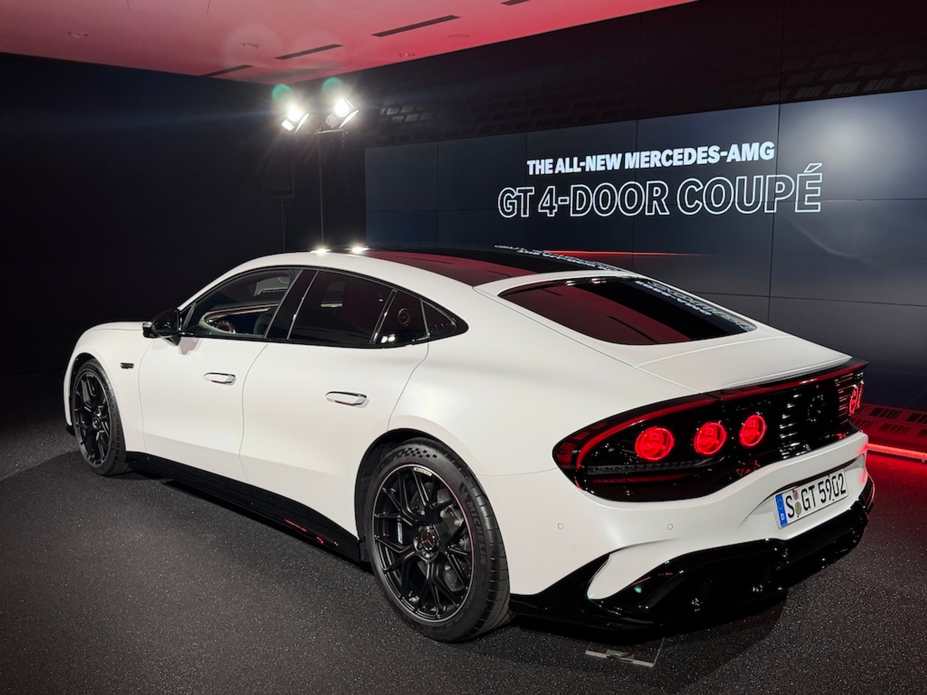Nowy elektryczny Mercedes AMG GT 4-Door Coupe