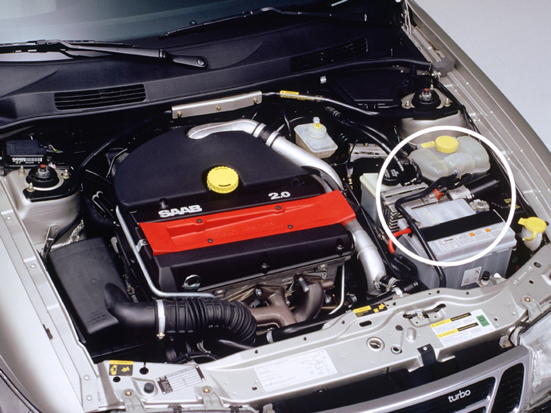 Saab 900 – historia szwedzkiego luksusu