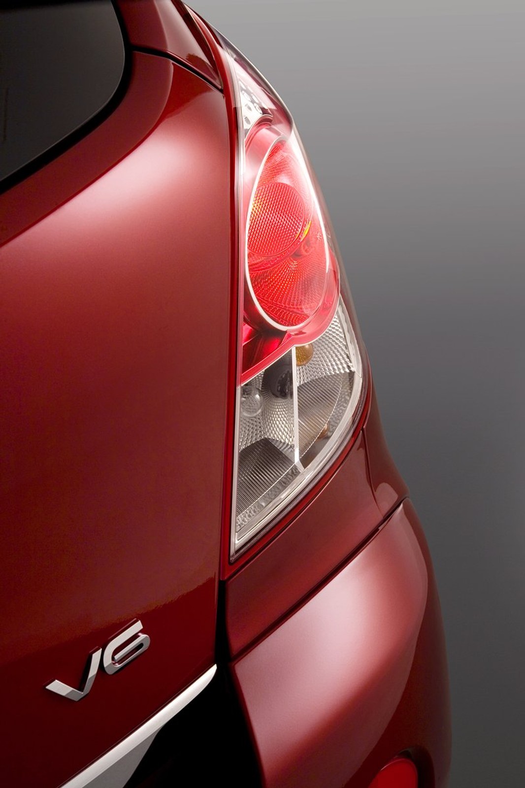 Saturn VUE Red Line – w czerwonym polu