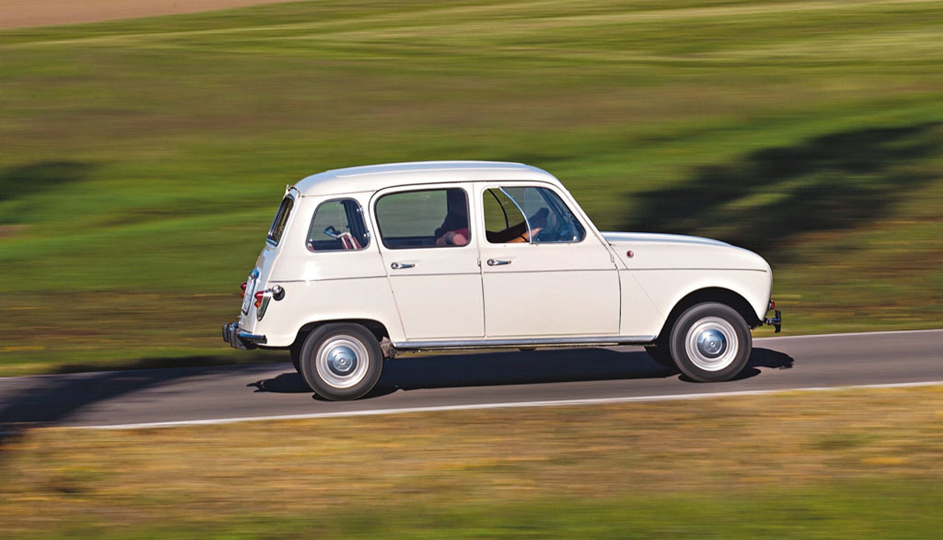 Renault R4 - klasyk, który wyprzedził Golfa