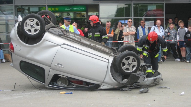 Jeśli jeżdziz bez OC, wszelkie szkody musisz pokryć z własnej kieszeni.