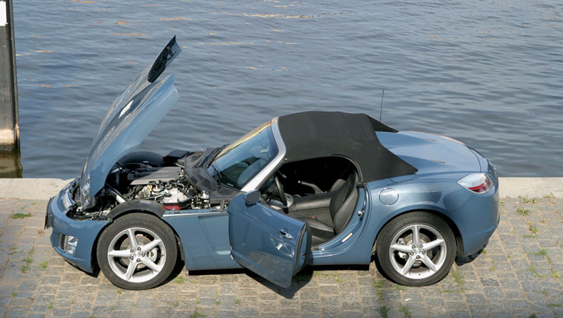 Opel GT: koniec małego roadstera! (fotogaleria)