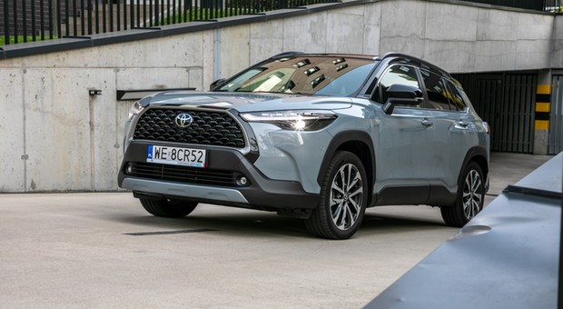 Dwa SUV-y Toyoty z promocyjnymi cenami. Sprawdzamy i Corollę Cross, i C-HR