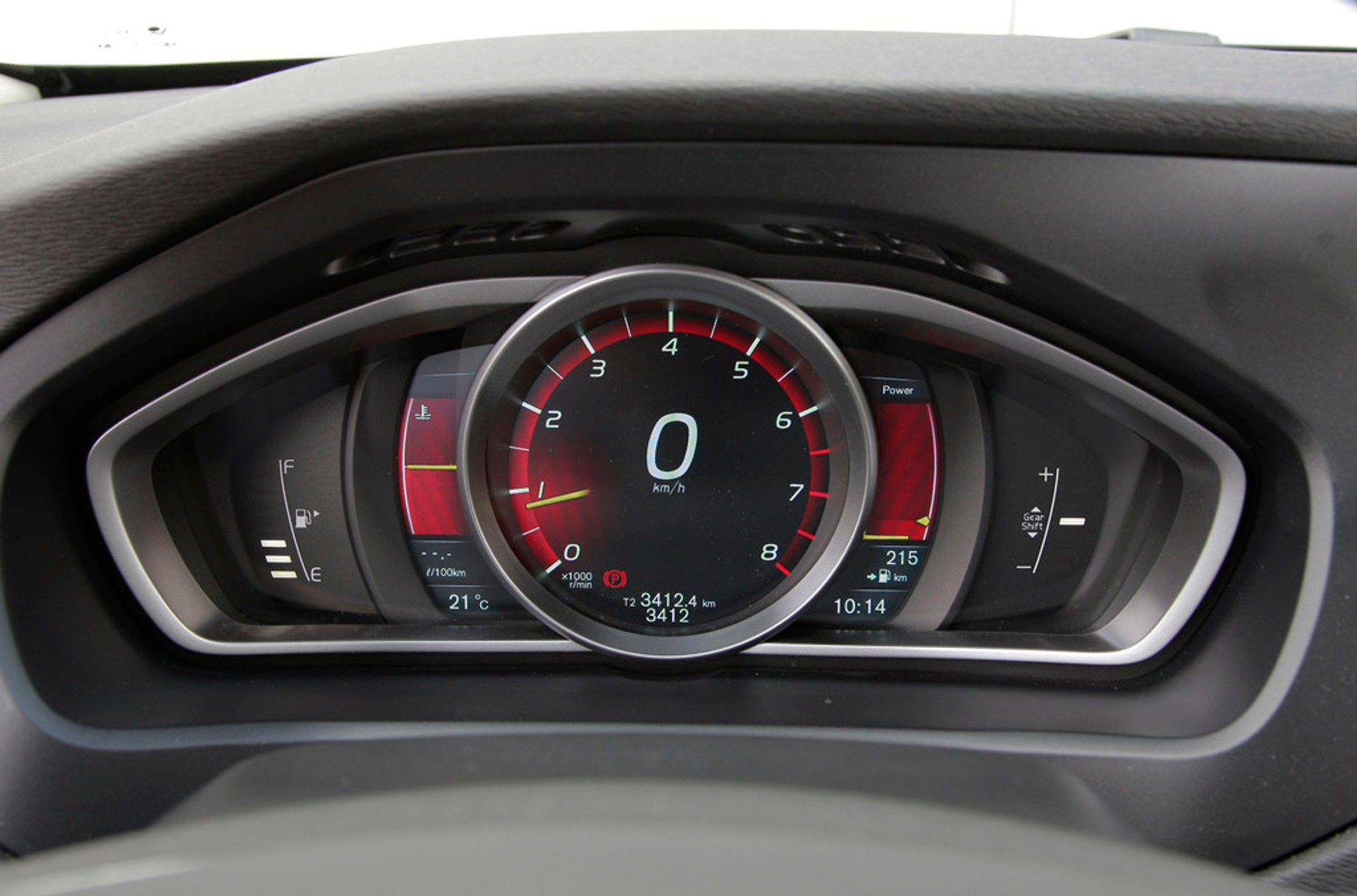 Test Volvo V40 T3: V już nie znaczy kombi