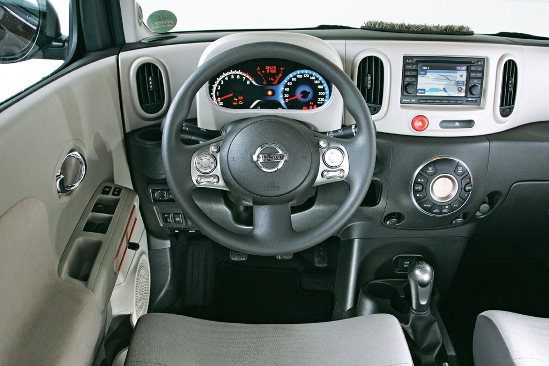 Nissan Cube 1.6: Nowicjusz na polskich drogach