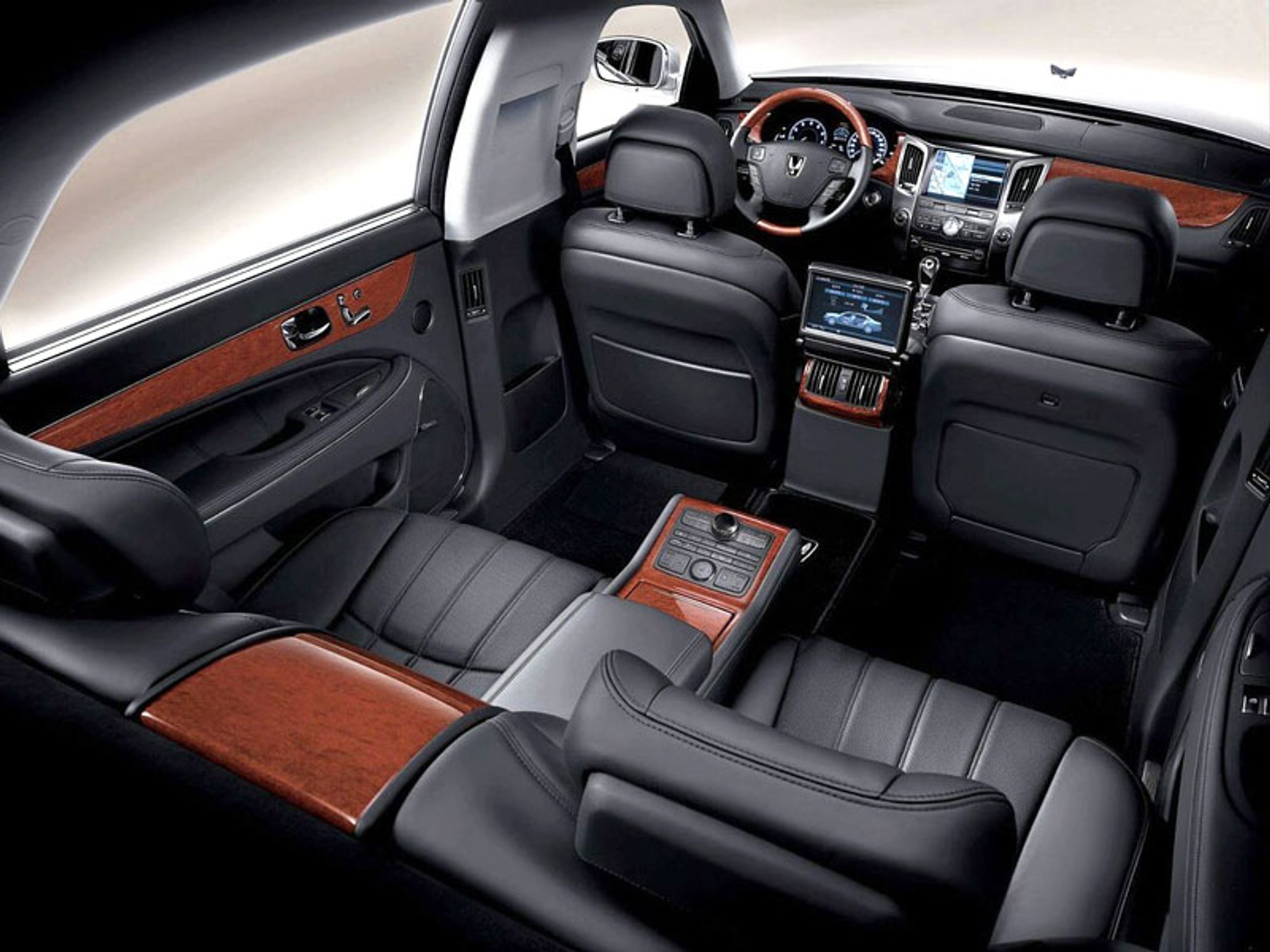 Hyundai: wydłużona wersja luksusowego modelu EQUUS