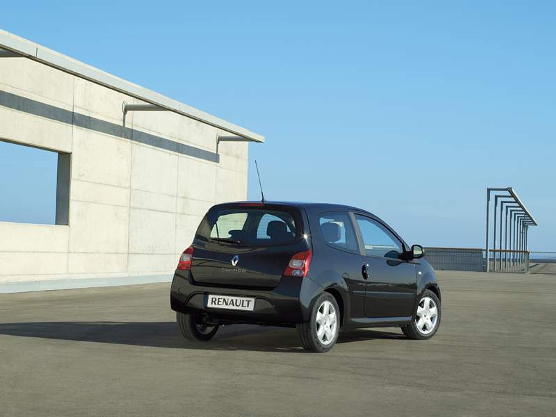 Renault Twingo II: druga generacja po 14 latach