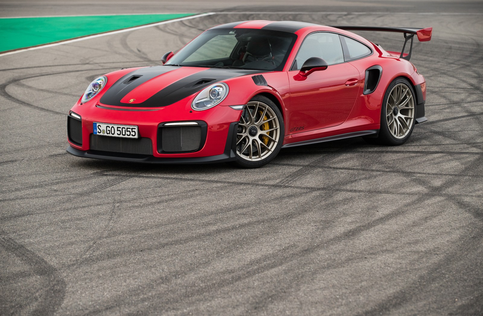 Porsche 911 GT2 RS