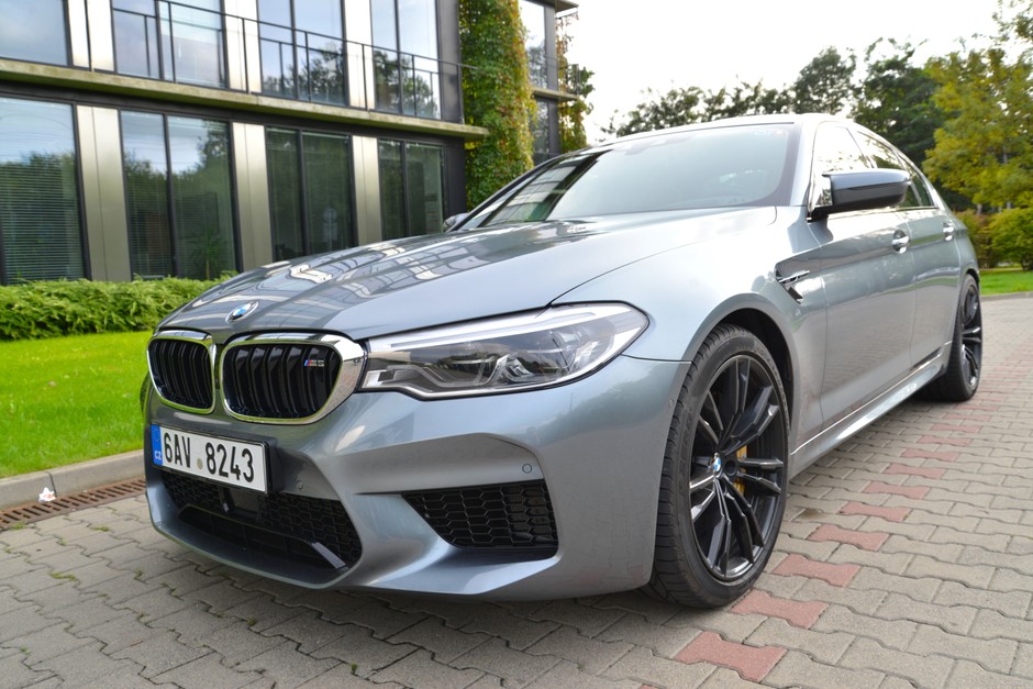 BMW M5