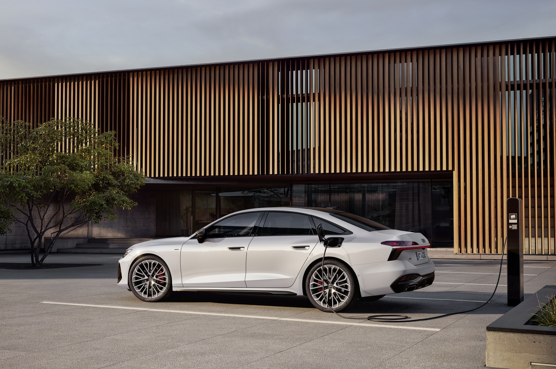 Audi A6 z napędem hybrydowym typu plug-in