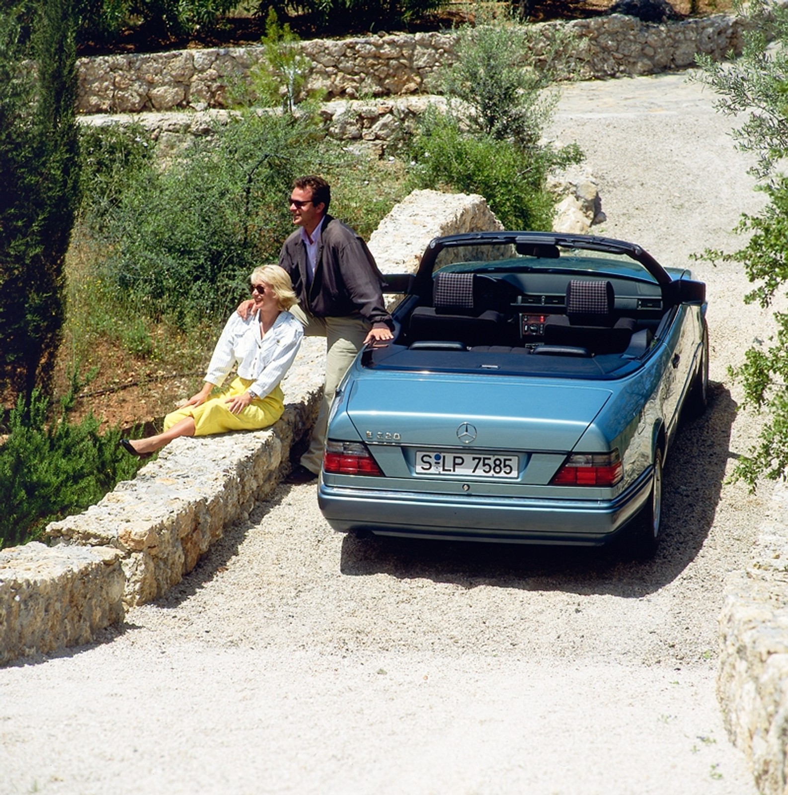 Mercedes W124 Cabrio – z pięknem trzeba obcować